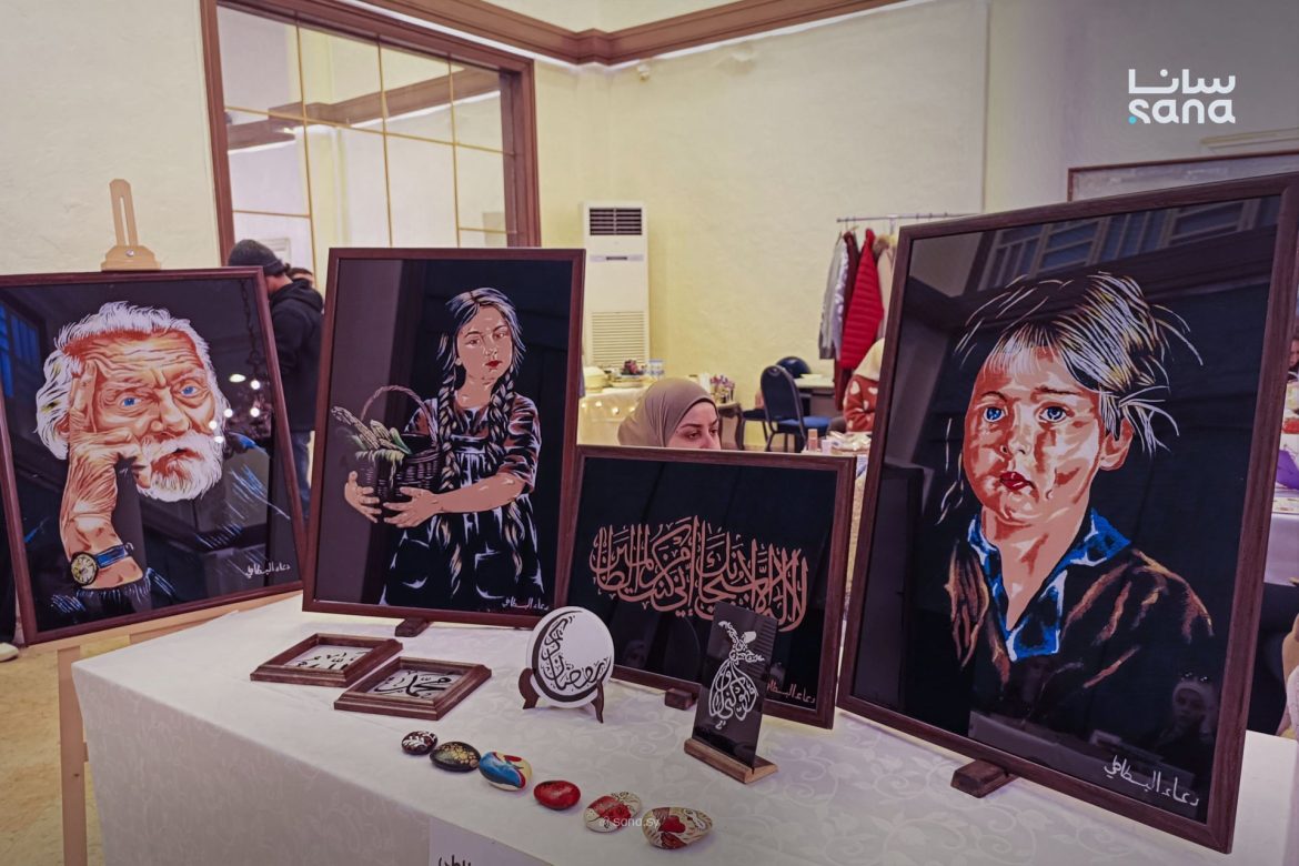 الفنانة دعاء البسطاطي ترسم الحياة بقدميها بدمشق وتحول التحدي لفن