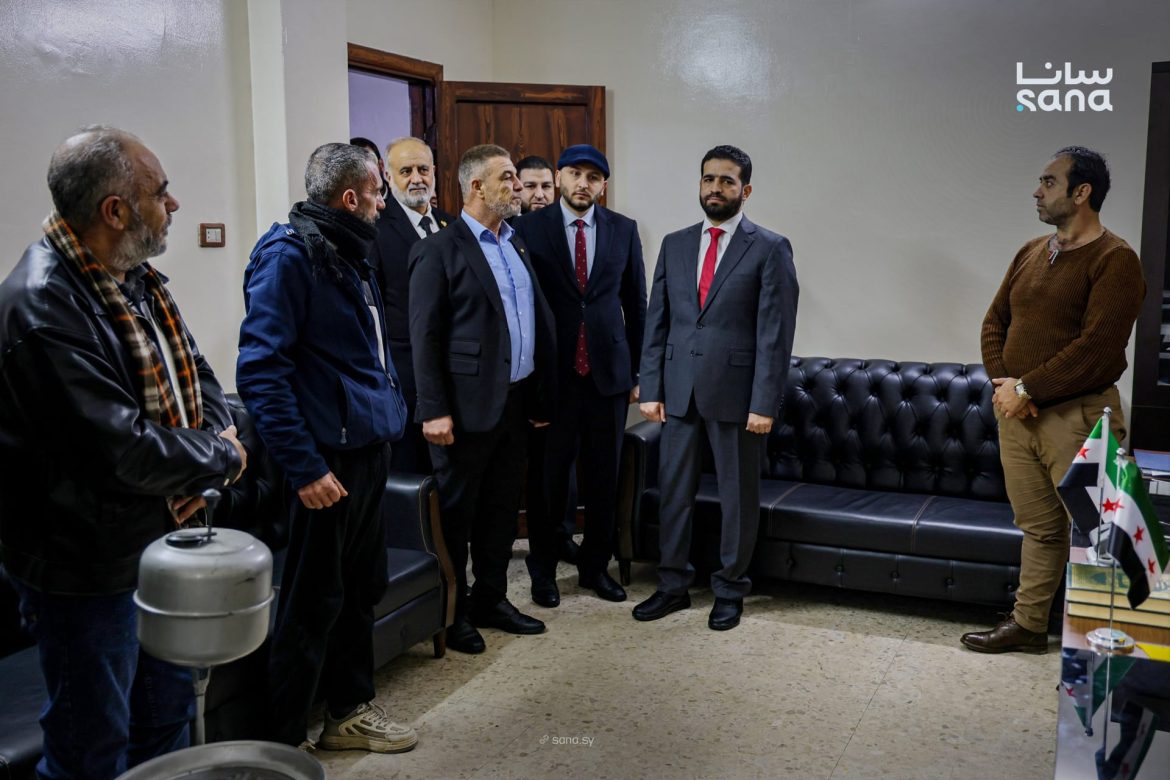 وزير الداخلية أنس خطاب يتفقد فرع الهجرة والجوازات وأقسام الشرطة بحمص