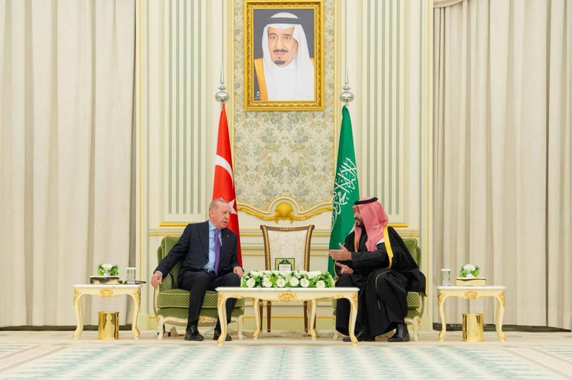 محمد بن سلمان بيستقبل أردوغان: محادثات مهمة بتتناول قضايا المنطقة