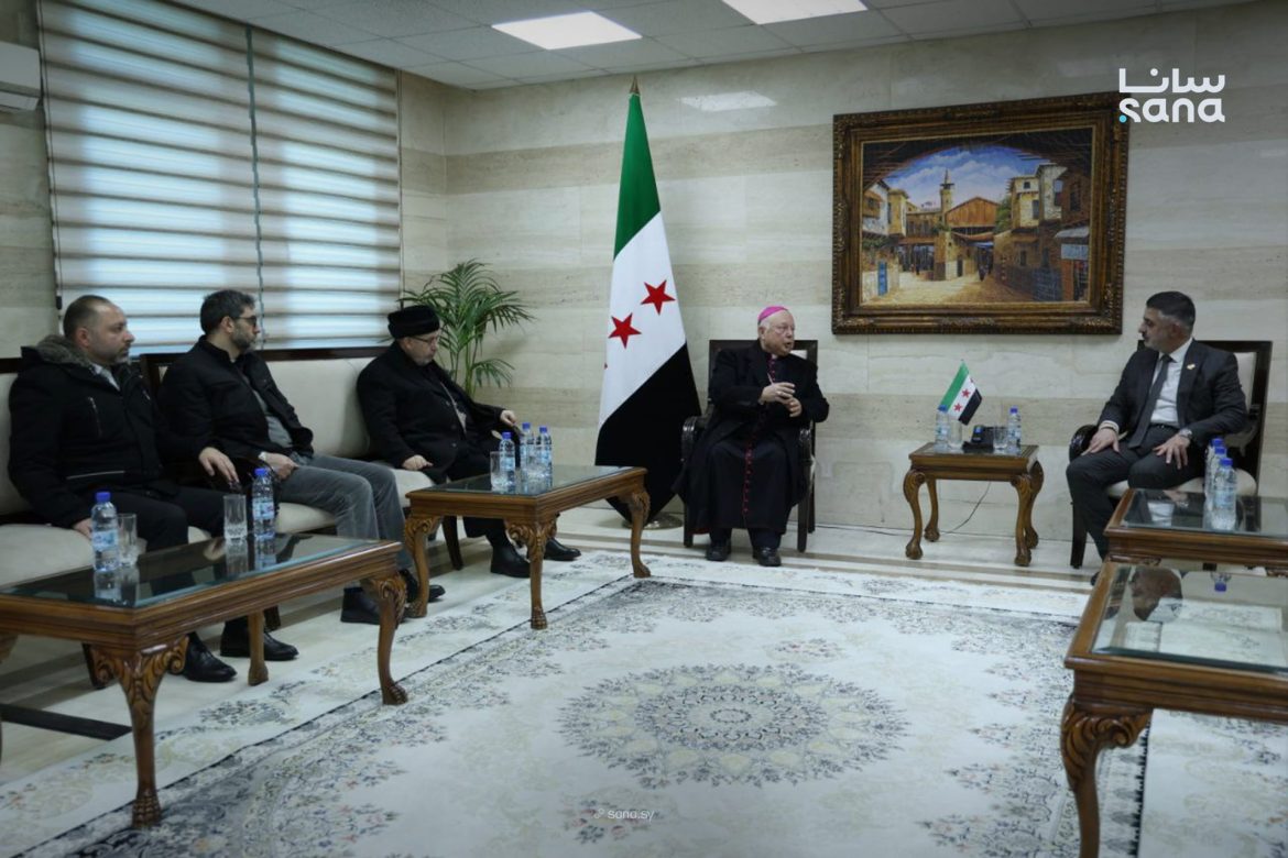 الأمانة العامة لرئاسة الجمهورية بدمشق تبحث أوضاع مدارس الكنيسة اللاتينية