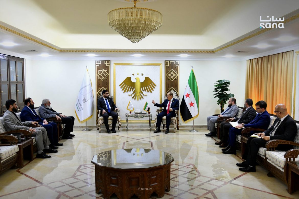 التعليم العالي والإفتاء الأعلى بيبحثوا تعزيز الفكر الوسطي بالجامعات