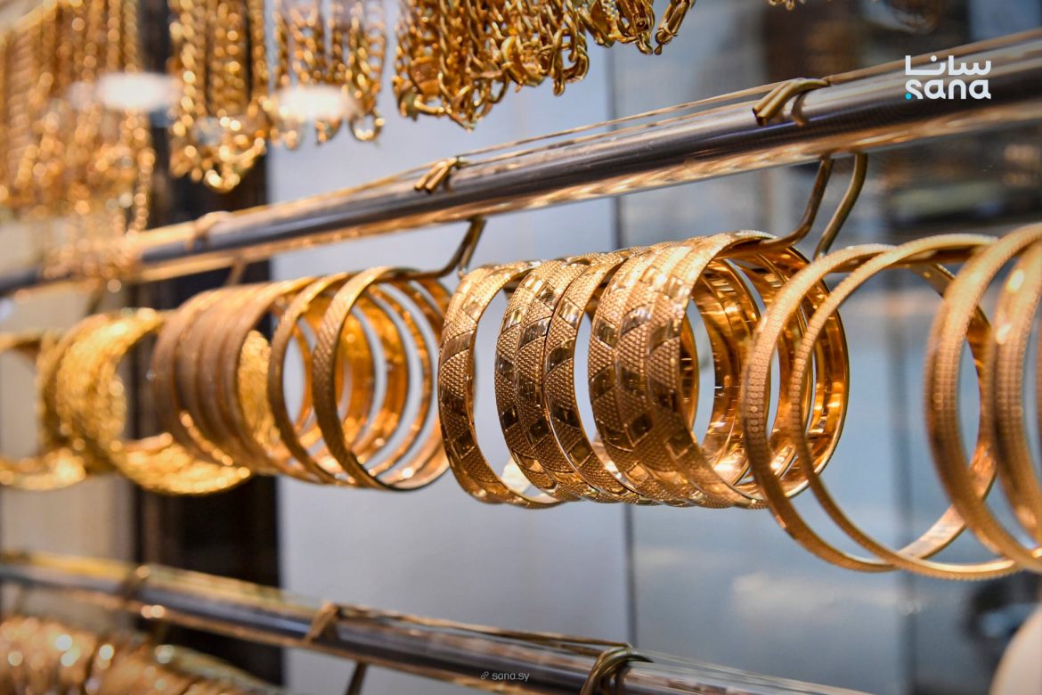 الذهب نزل 500 ليرة بسوريا اليوم