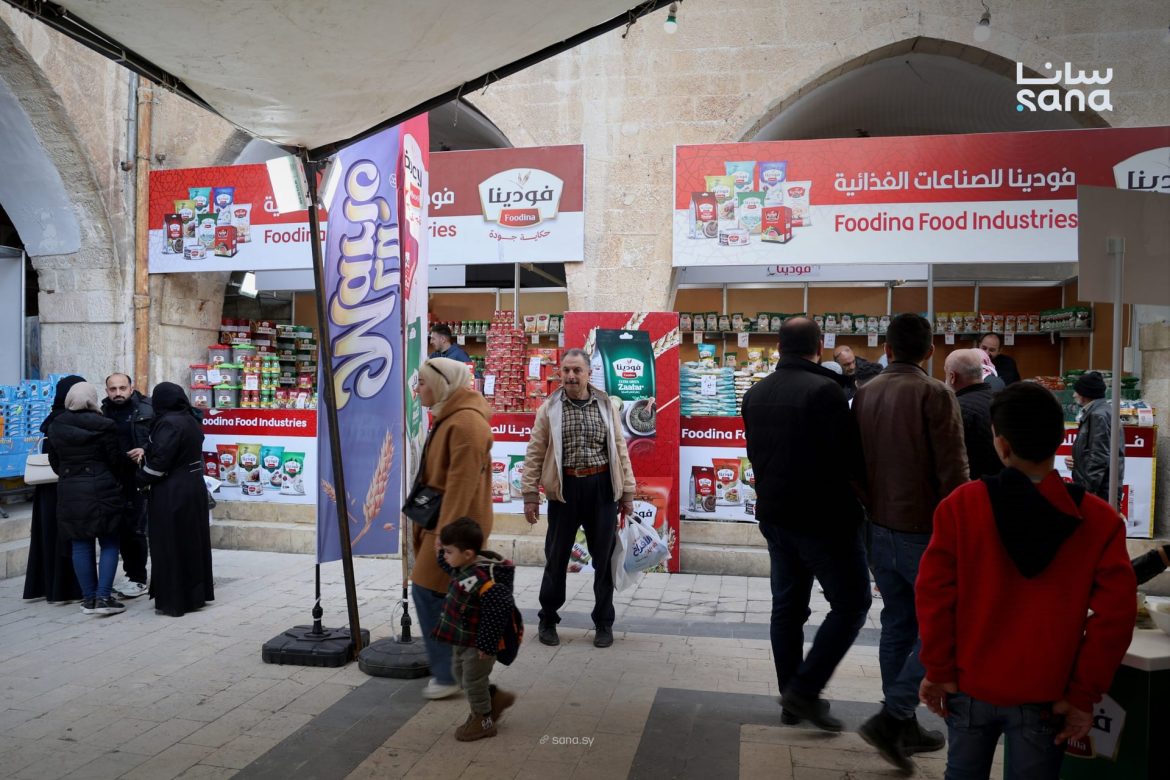 مهرجان أسواق الخير بلّش بحماة، 80 شركة وطنية مشاركة وحسومات بتوصل لـ 20 بالمية