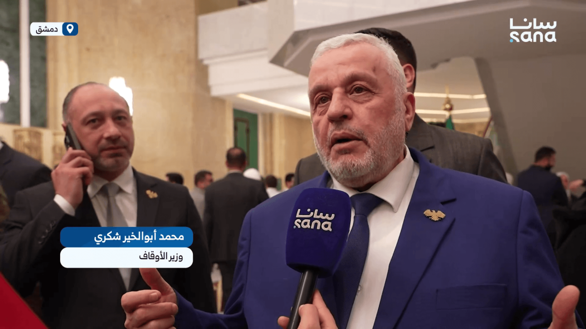 وزير الأوقاف بيحكي بتصريح على هامش افتتاح معرض دمشق للكتاب