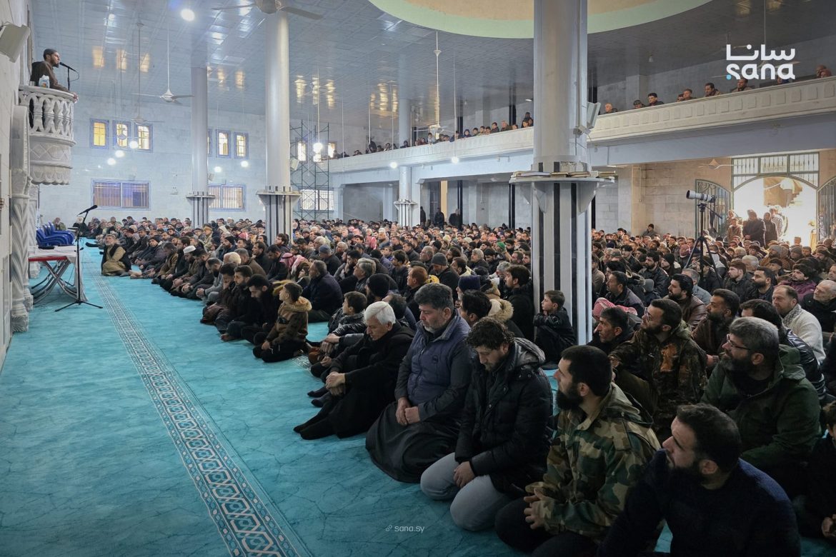 جامع كفرنبل الكبير بإدلب رجع يفتح أبوابه بعد الترميم