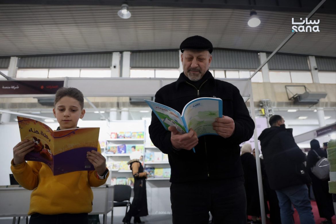 معرض دمشق الدولي للكتاب رجّع روح القراءة واستضاف توقيع رواية لخليل صويلح