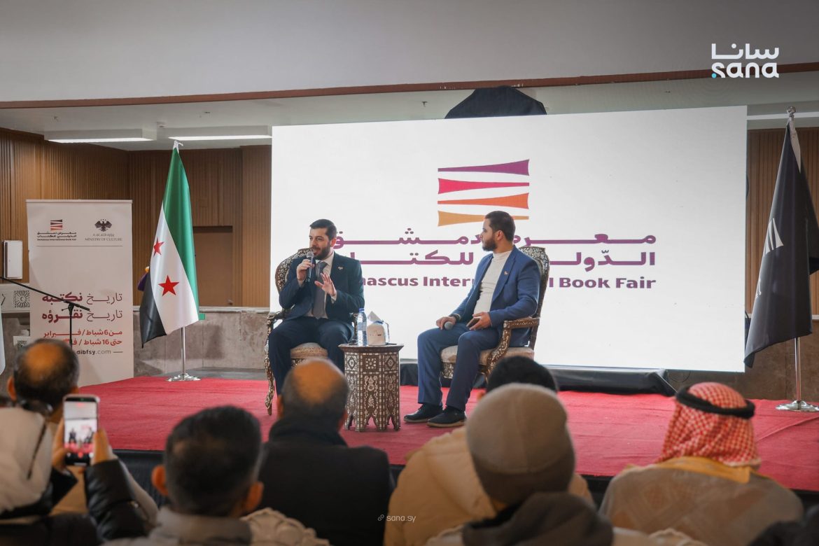 العميد الدالاتي بيرد على هواجس شباب سوريا بجلسة بمعرض دمشق للكتاب