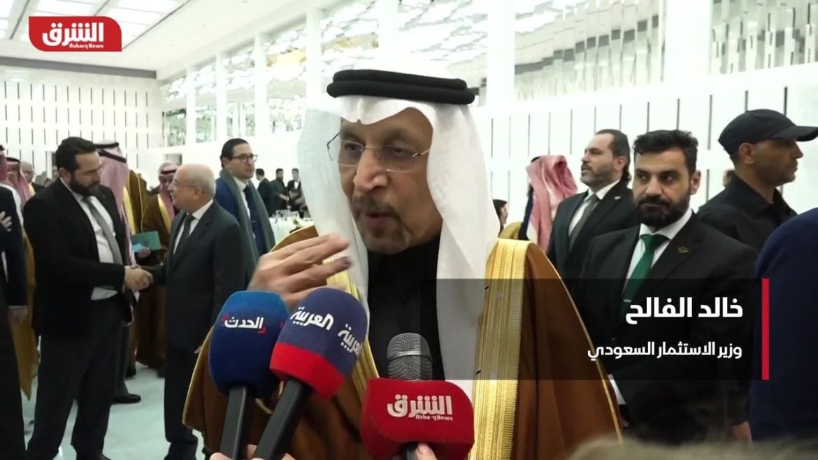 وزير الاستثمار السعودي عم يقول في اتفاقيات قوية لتربط سوريا بالعالم