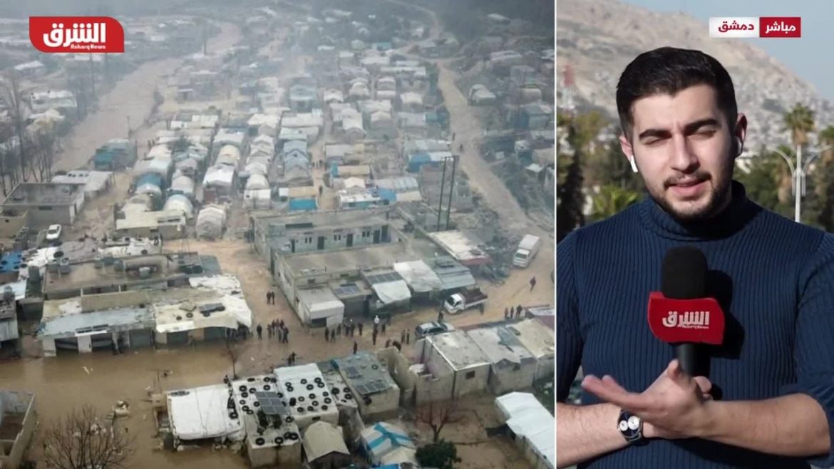 فيضانات عم تغرق مخيمات بإدلب، و300 عيلة صارت بلا مأوى