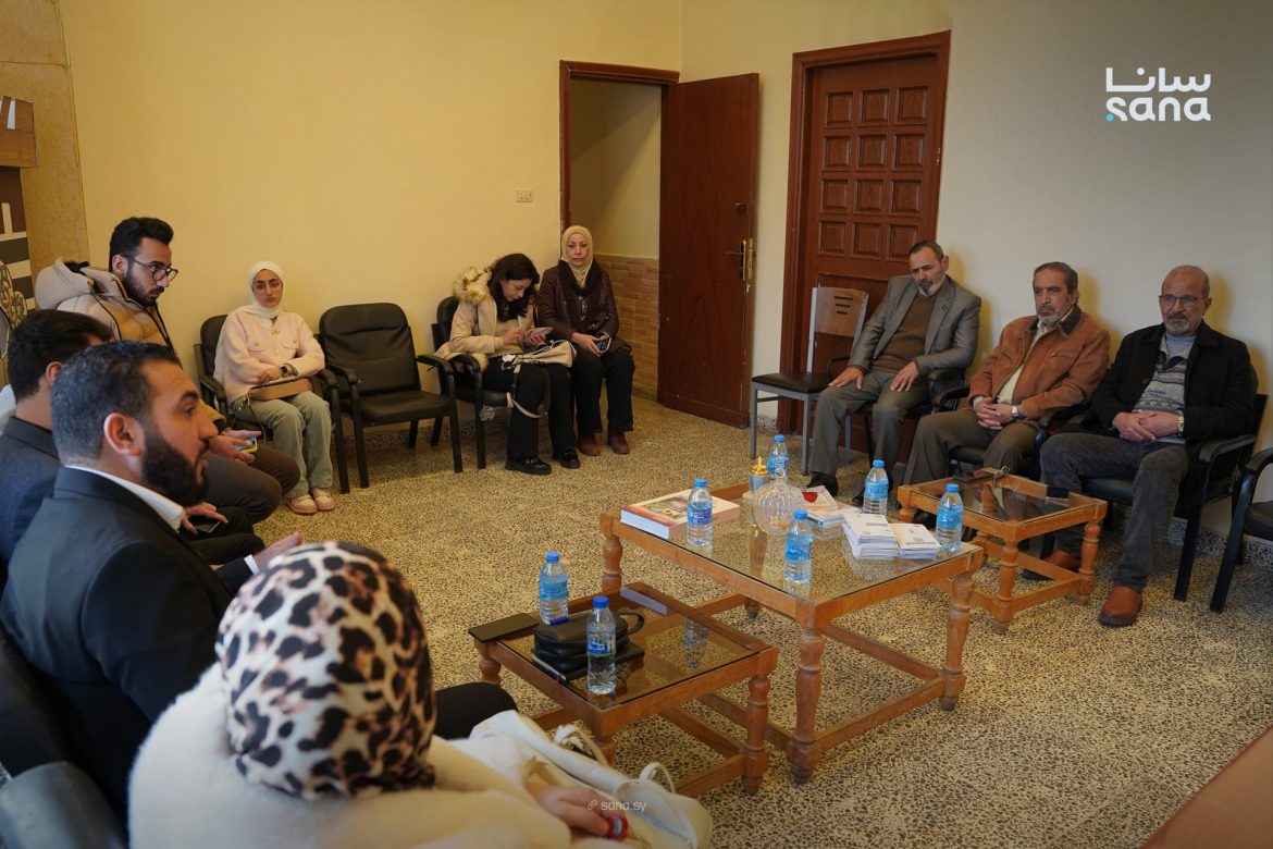 جلسة حلوة بحمص عن رواية أدهم شرقاوي اللي بتحكي عن عمر بن الخطاب