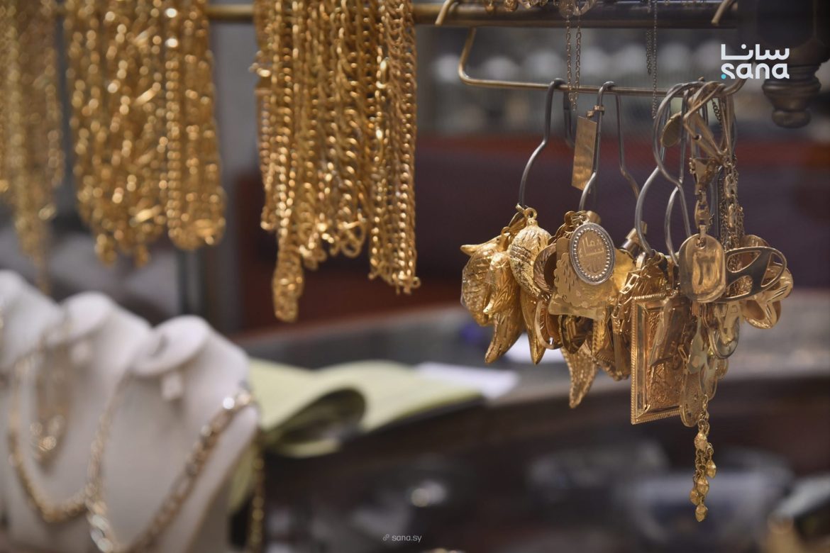انخفاض 250 ليرة بسعر الذهب بسوريا اليوم.. وهاد سعر الغرام بدمشق