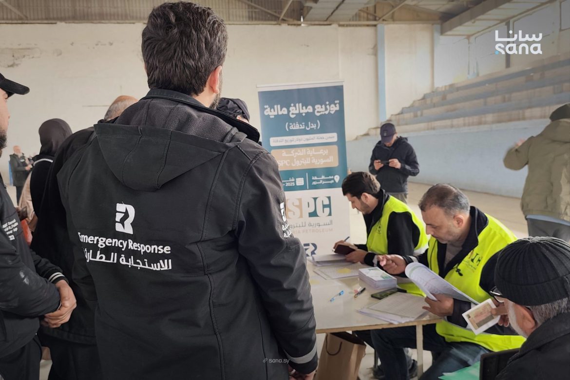 وزعوا بدل تدفئة على أهالي دير الزور وأطفال مرضى السكري