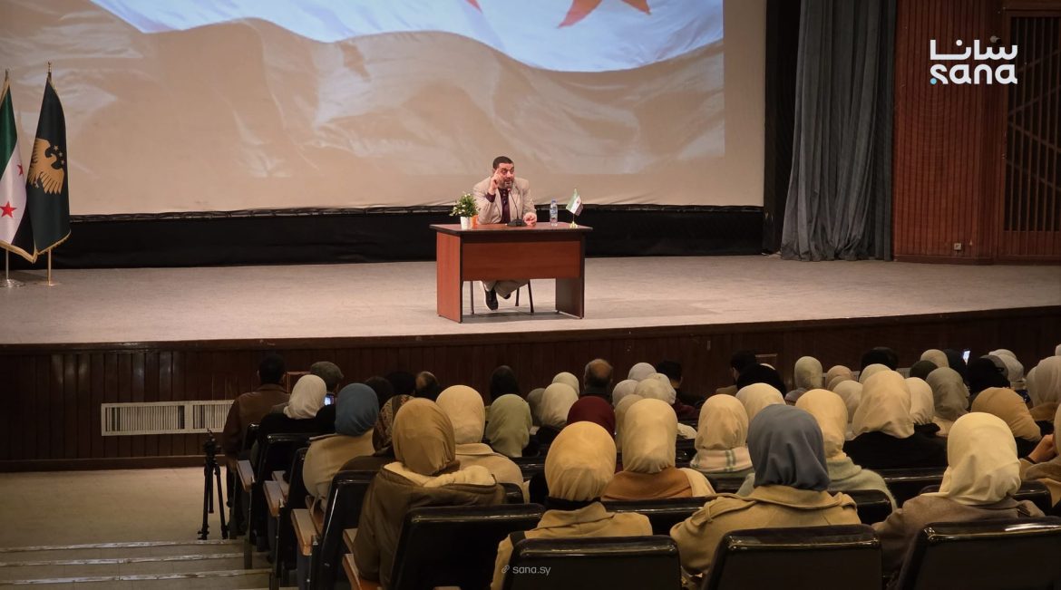 الروائي الأردني أيمن العتوم بيحكي عن القراءة المنتجة بحمص