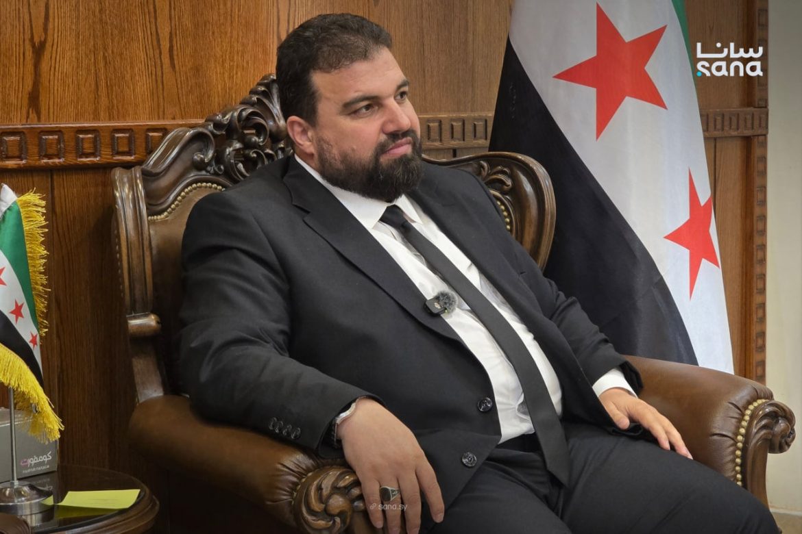 محافظ السويداء أمر بتشديد الرقابة على محطات البنزين ومنع التلاعب