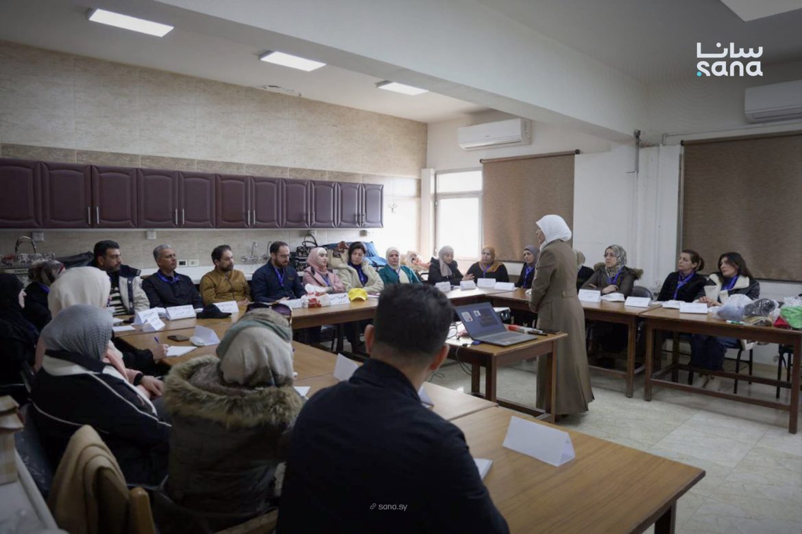 وزارة الصحة بسوريا خلصت دورة لتدريب المدرسين مشان يطوروا كوادر مدارس التمريض