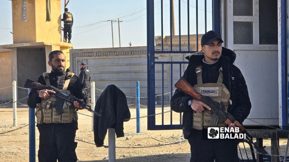 مخيم الهول فضي... عوائل الأجانب اللي كانوا مع تنظيم الدولة غادروه