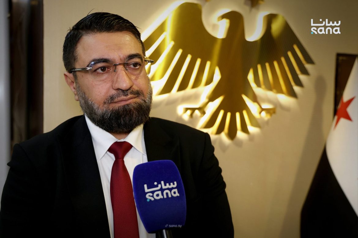 وزير العدل: معرض دمشق للكتاب بيقوي الوعي القانوني والثقافة القضائية