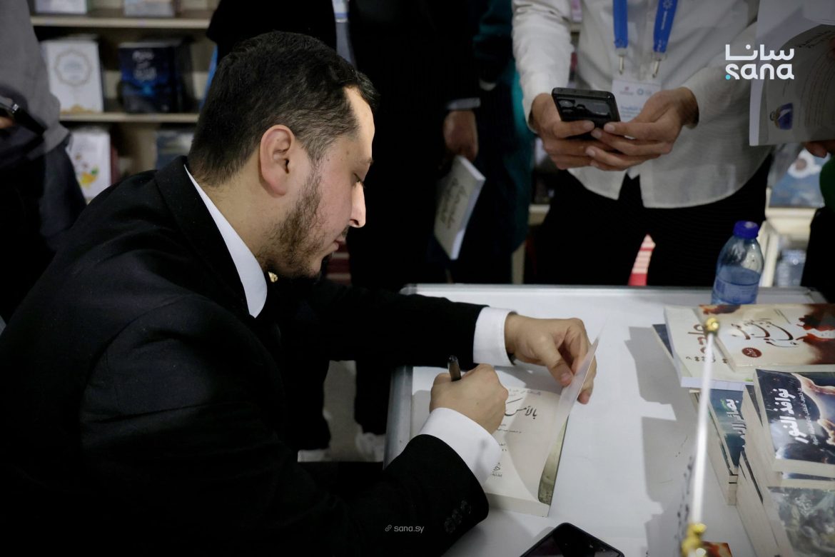 عبد الوهاب حسناوي يوقّع كتبه الجديدة بمعرض دمشق الدولي