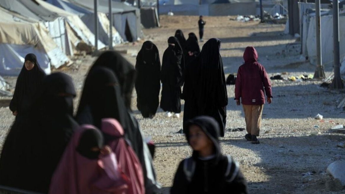 الأمم المتحدة وقفت شغلها وخدماتها بمخيم الهول بعد حادث أمني