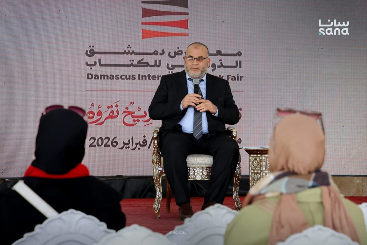 محاضرة بمعرض الكتاب بدمشق بتحكي عن أهمية توثيق قصص الأبطال بسوريا