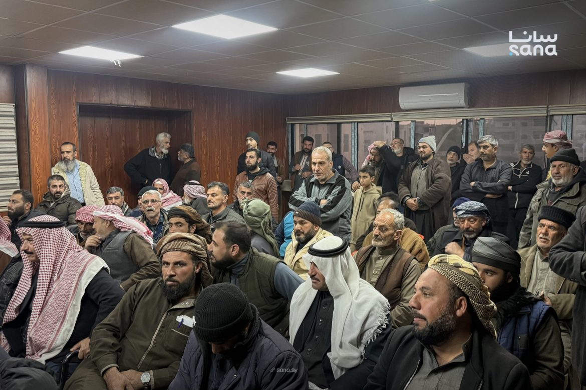 ناجون من سجون النظام السابق بدير الزور عم يطالبوا بالعدالة ويكشفوا عن مصير المفقودين