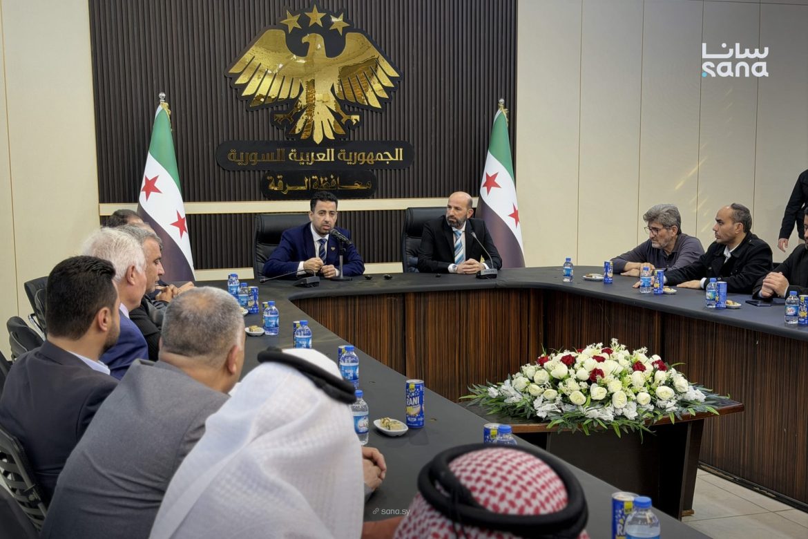 وزير الصحة مصعب العلي بيفقد الرقة ودير الزور وبيأكد دعم تطوير القطاع الصحي