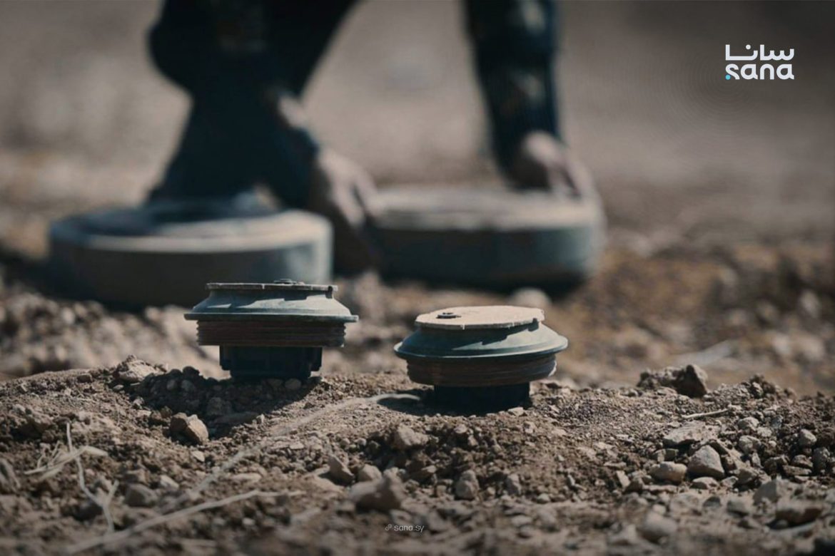 كتائب الهندسة عم تشيل الألغام ومخلفات الحرب بريف اللاذقية