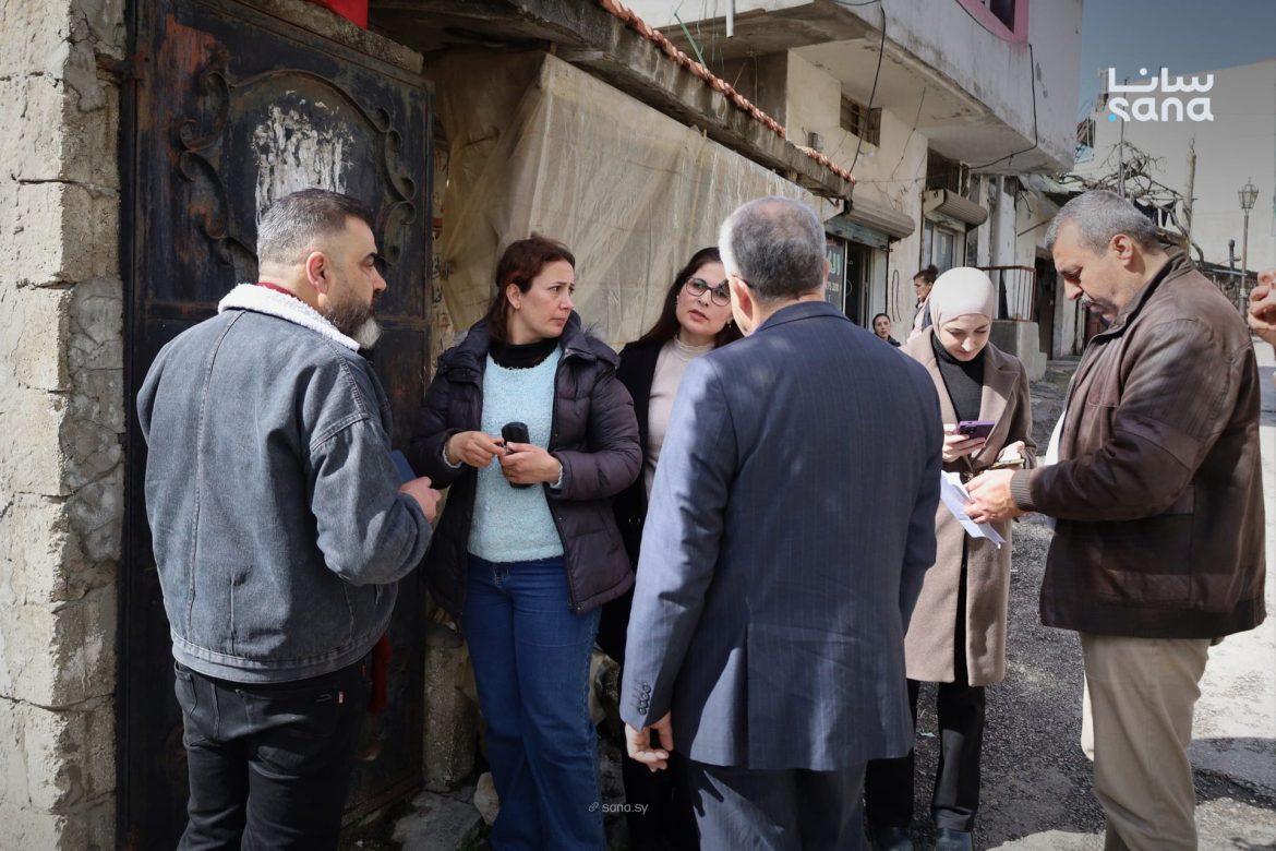 فريق صحي عمل فحوصات للكبد بقرية العنازة بريف بانياس