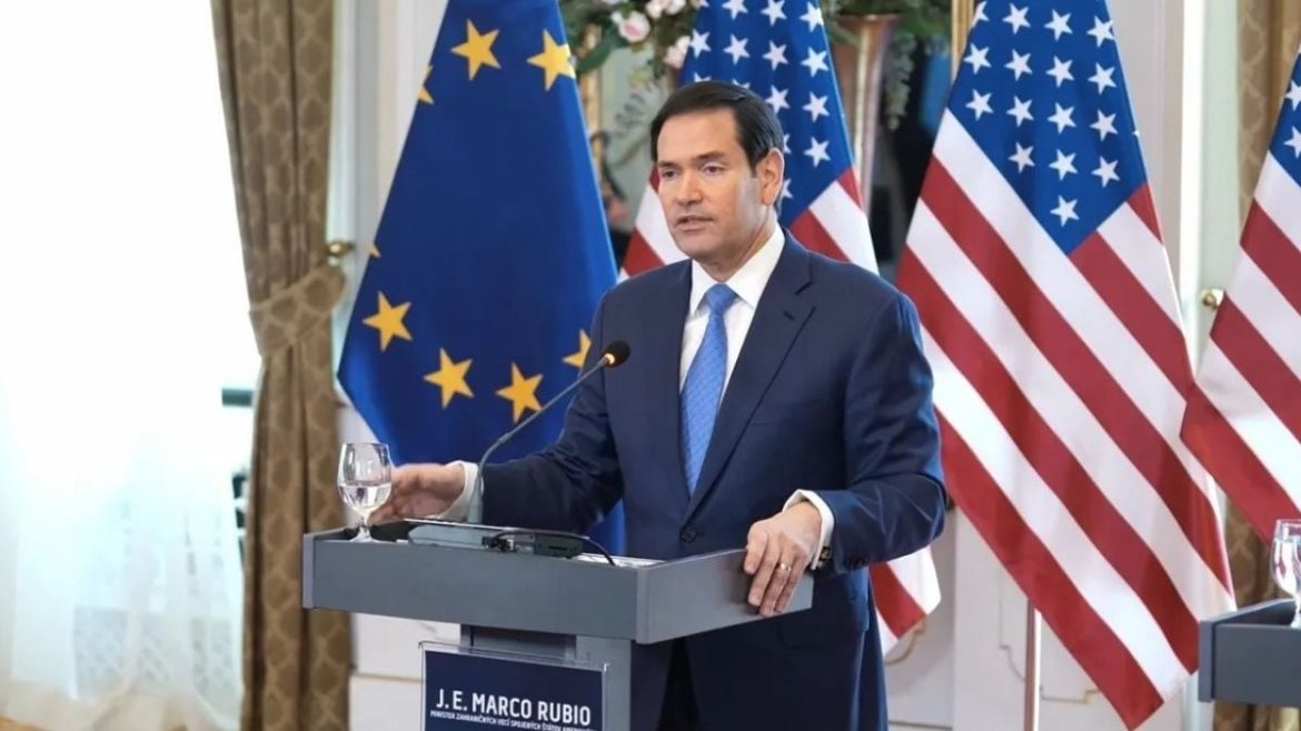 وزير خارجية أمريكا: اخترنا نتعاون مع الرئيس أحمد الشرع لنمنع الفوضى بسوريا