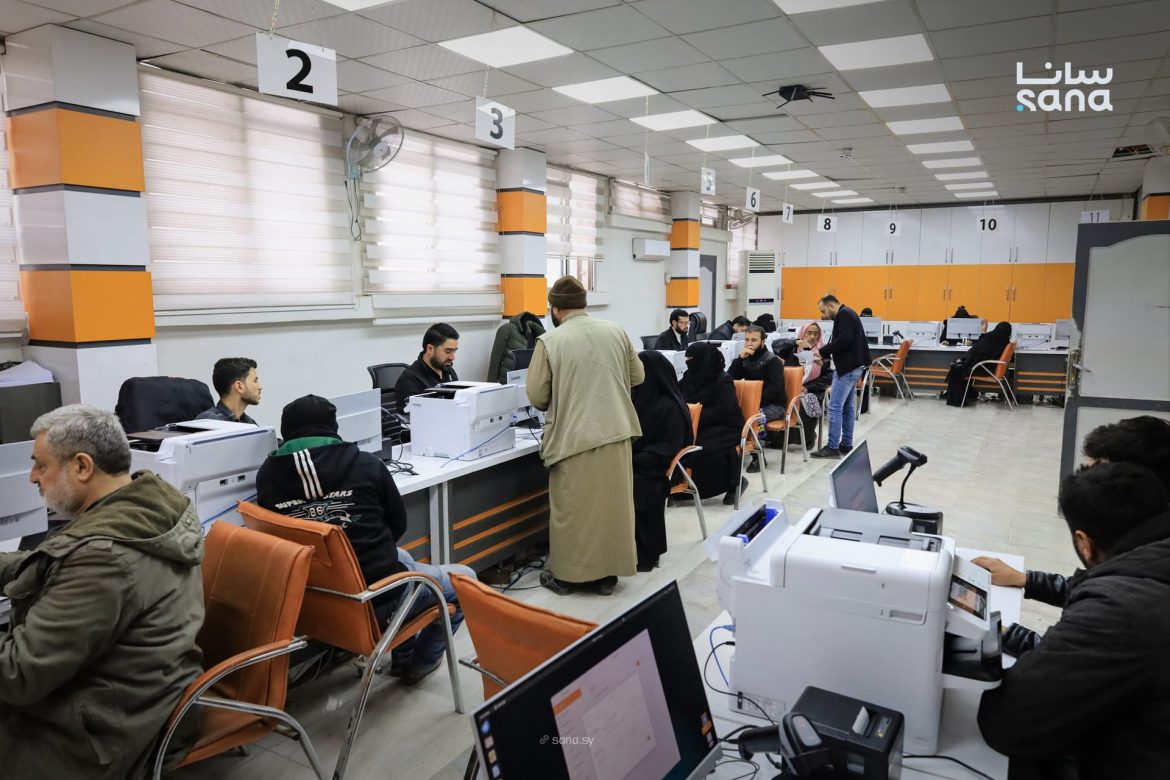 الأحوال المدنية بالباب عم تخلص تلات آلاف ورقة كل يوم والناس زحمة