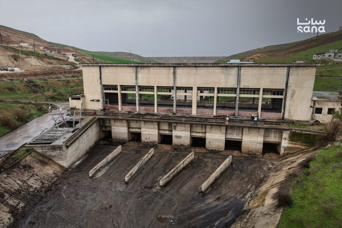 بحماة: عم يشتغلوا على محطة أفاميا لضخ مي تسقي 10 آلاف هكتار وتدعم آلاف العائلات