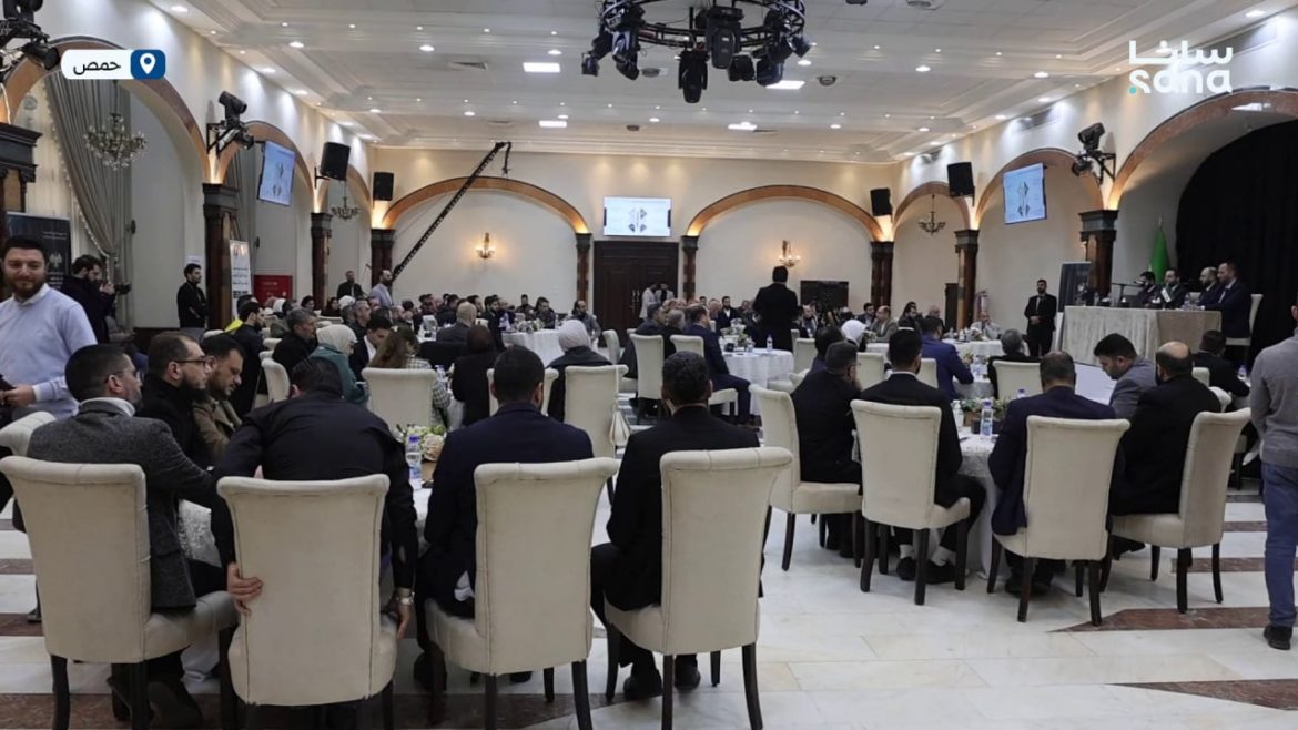 وزارة التنمية الإدارية بتعمل ورشة بحمص لتحكي عن التحديات وتطوير المؤسسات