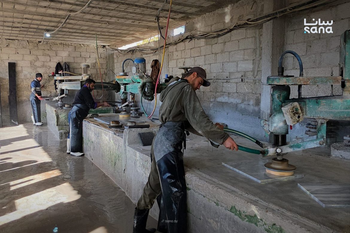 الحجر البازلتي بـ درعا عم يرجع بقوة للبناء الحديث ومطلوب كتير