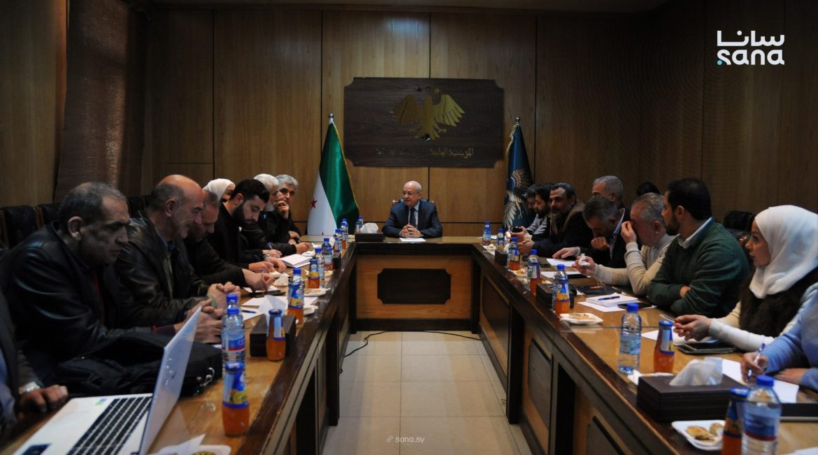 وزير النقل يعرب بدر بورشة عمل: لازم نرفع كفاءة المهندسين ونحسن جودة الطرق