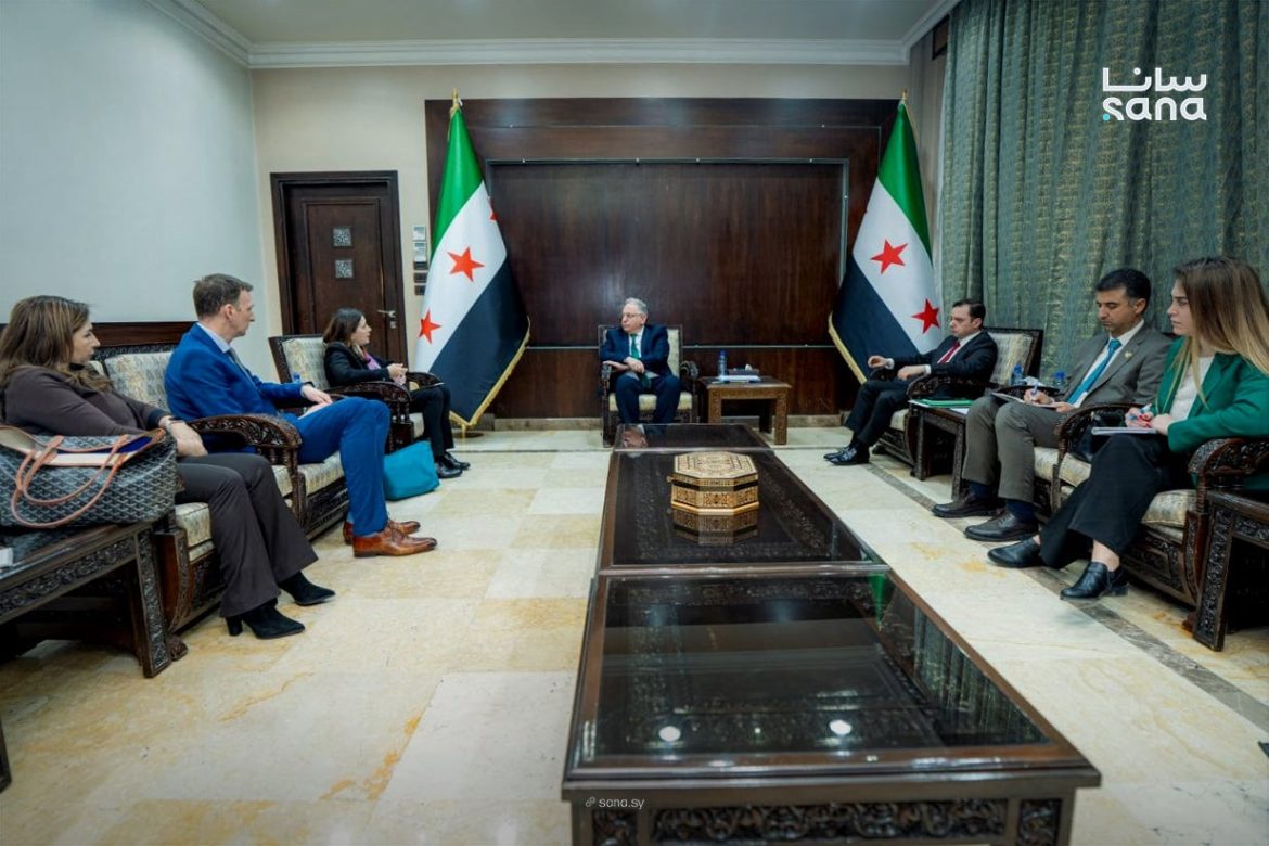 وزارة المالية عم تحكي مع شركة لازارد مشان تطوير المؤسسات المالية بسوريا