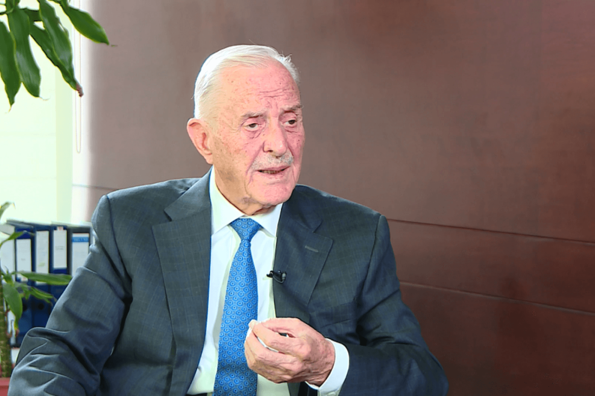 عبيدات: صدام حسين ما كان دريان بالخطر اللي حواليه