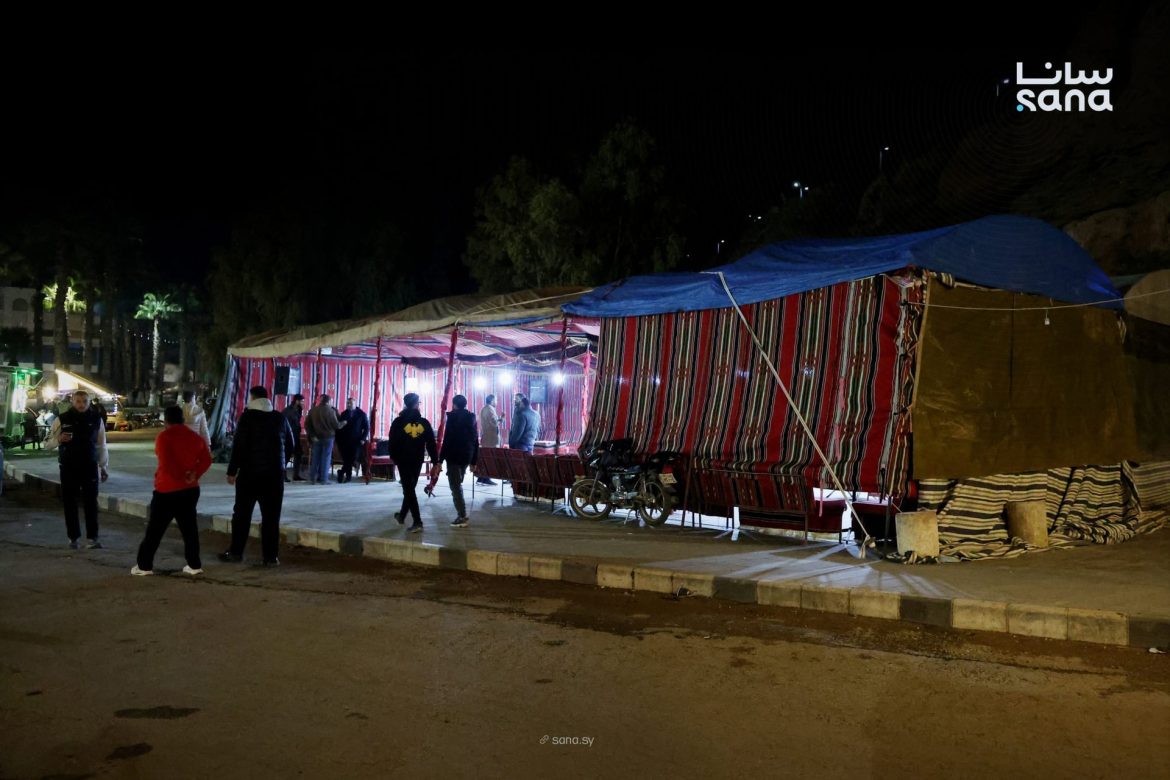 خيمة حماة الرمضانية: سهرة حلوة للحكي وتوثيق العلاقة بين الناس والحكومة