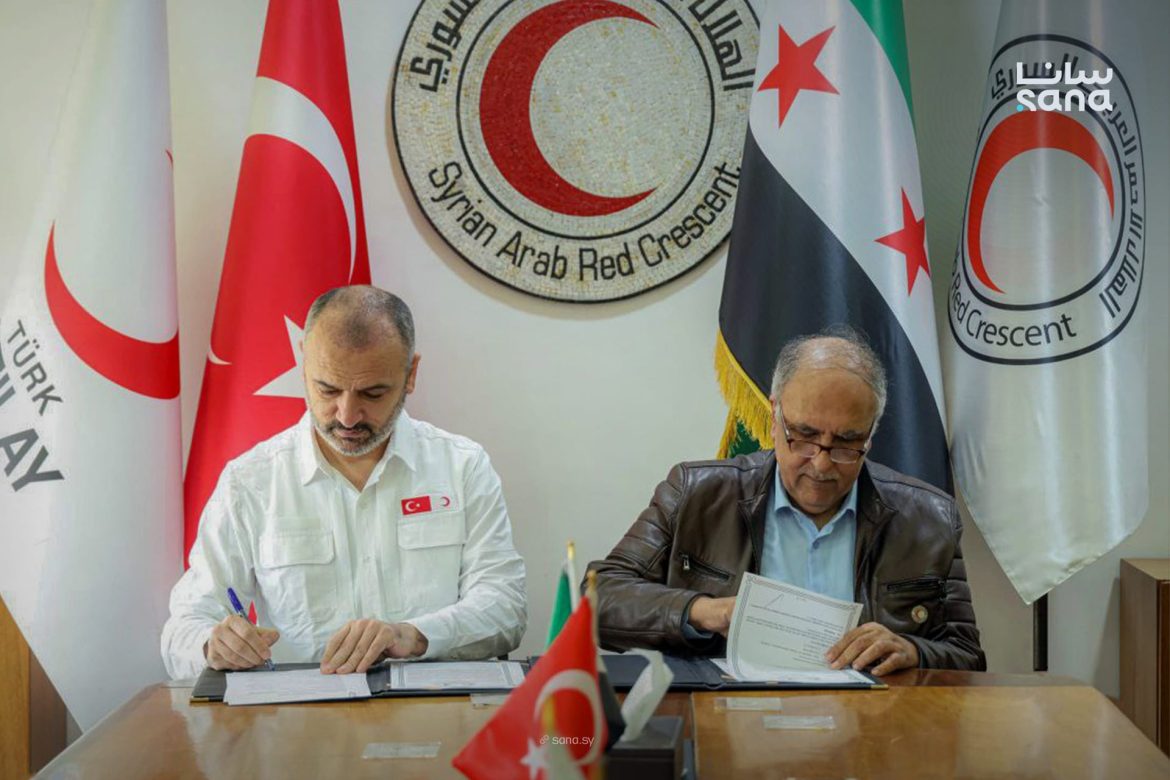 الهلال الأحمر السوري والتركي اتفقوا على شغلات جديدة لمساعدة المتضررين