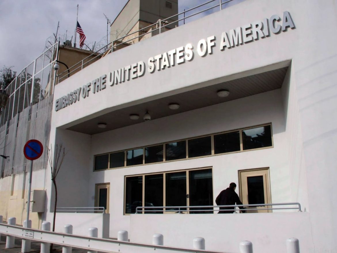 إدارة ترامب عم تخطط ترجع تفتح السفارة الأمريكية بدمشق