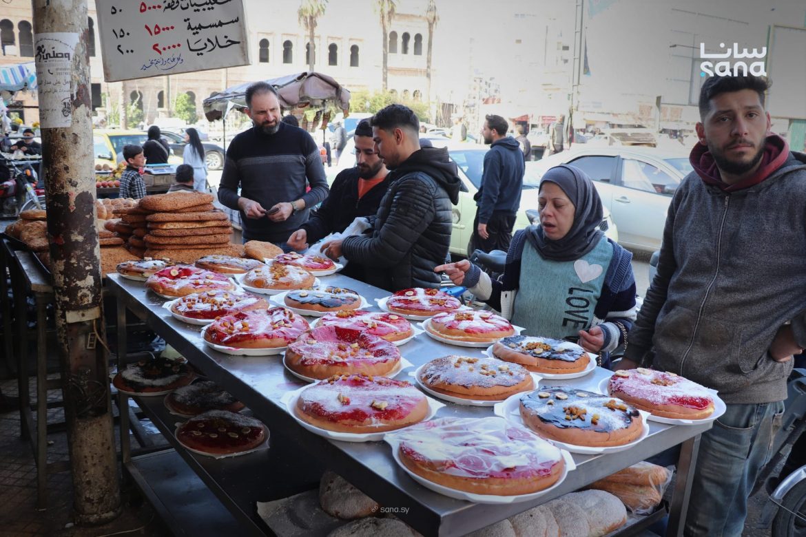 خبز رمضان والمعروك: طقس أساسي بموائد أهل اللاذقية برمضان
