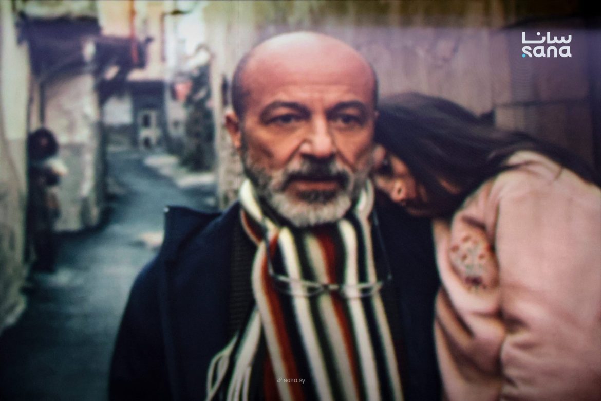 علا عاقل بتحكي قصتها مع السرطان بفيلم 'قشر برتقال': كنا نغني وقت الجرعة