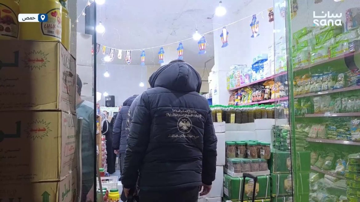 التجارة الداخلية بحمص تكثف جولات الليل بالأسواق لضبط المخالفين