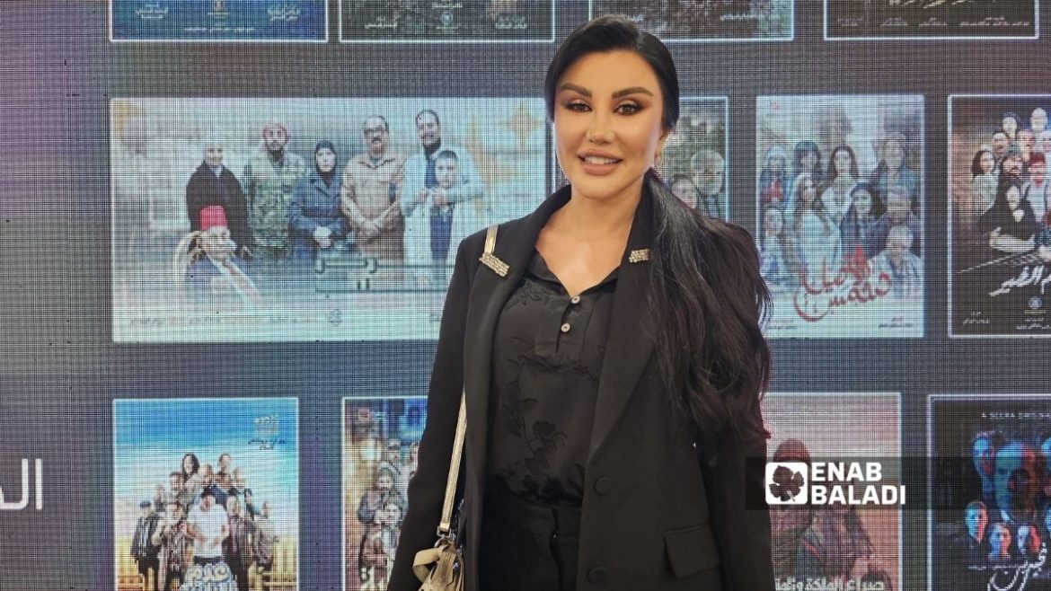 جيني إسبر عم تطلع من شخصية صبايا وتجرب أدوار جديدة