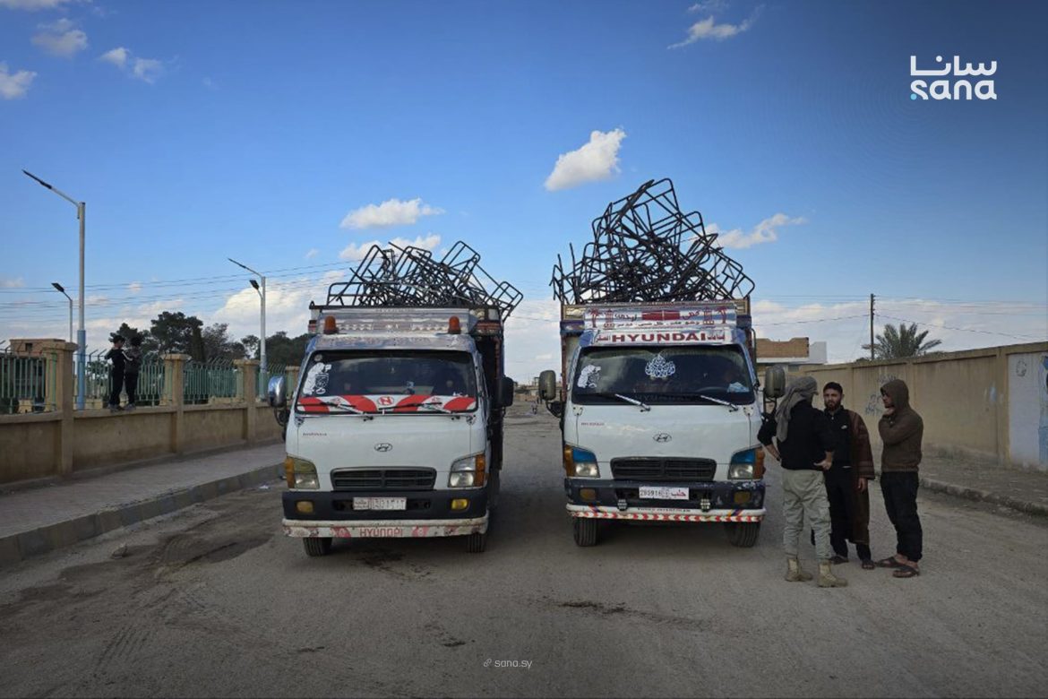 وزارة التربية بتسلم 500 مقعد دراسي للحسكة لدعم العملية التعليمية