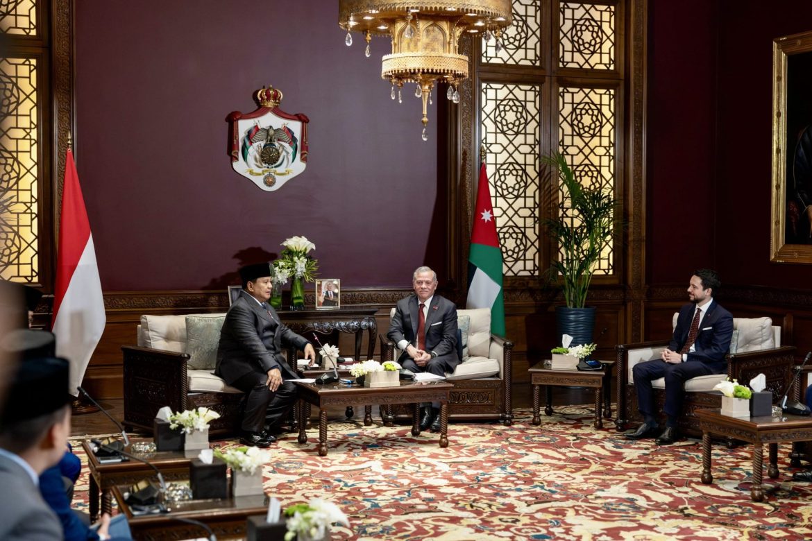 الملك الأردني عم يأكد إنو لازم ندعم سوريا ولبنان ليضلوا مستقرين وآمنين