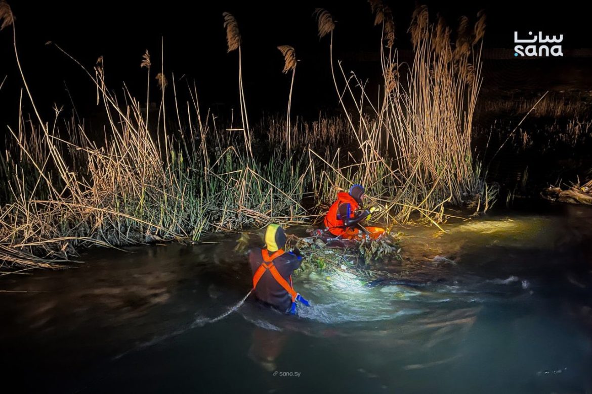 الدفاع المدني لسا عم يدور على ولد ضايع بنهر بردى بالهامة بريف دمشق