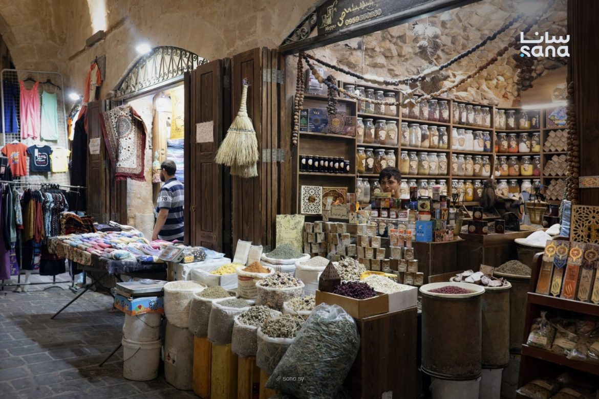أسواق حلب وحمص الأثرية بترجع تعيش أجواء رمضان الحلوة وتجدد ذاكرة المكان