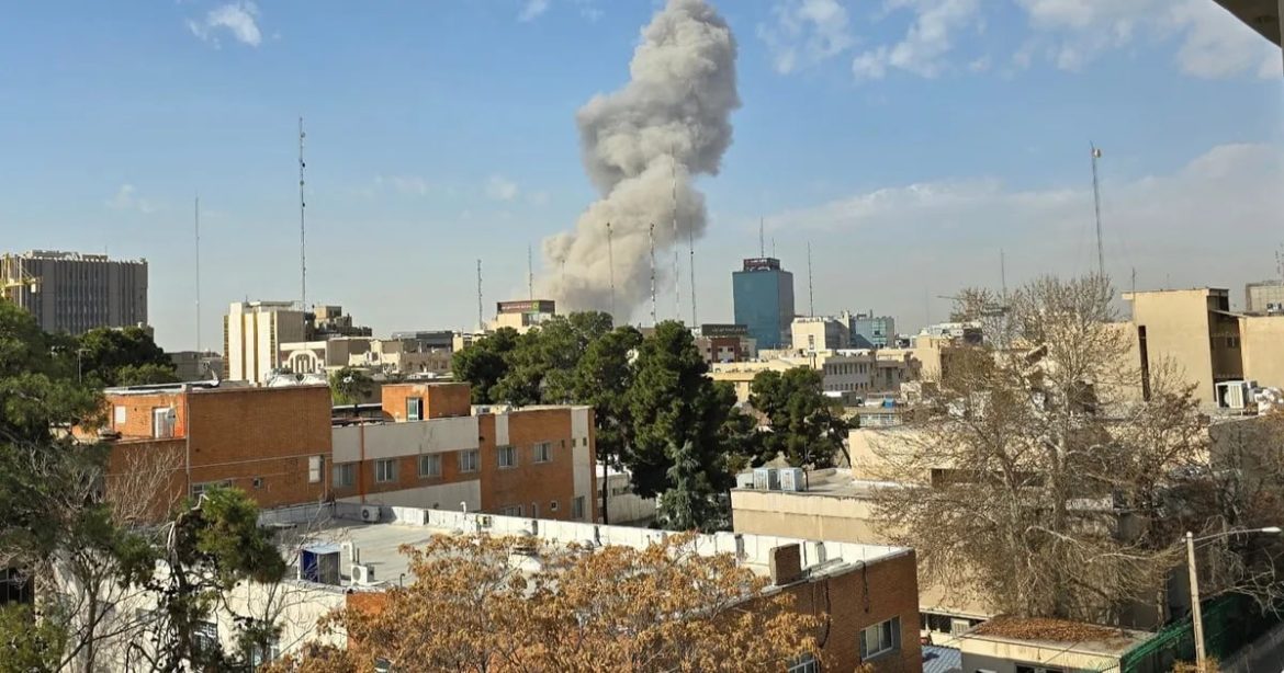 الخارجية الأميركية عم تطلب من مواطنيها يتركوا لبنان هلق