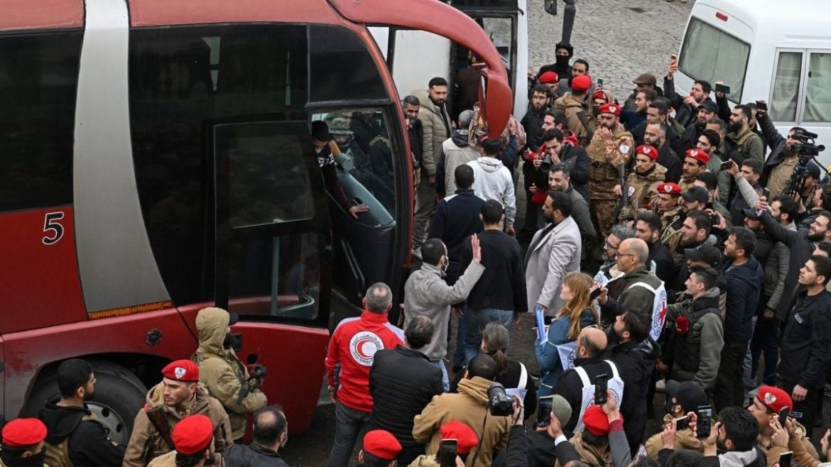 وساطة أمريكية لـ"نص حل" بالسويداء بين الحكومة وفصائل محلية