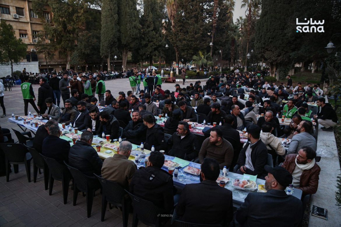 هيئة تركية بتعمل إفطار جماعي لأربع آلاف طالب جامعي بحلب